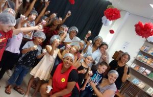 Bookafé Comunidade de Guarulhos promove cursos e recital